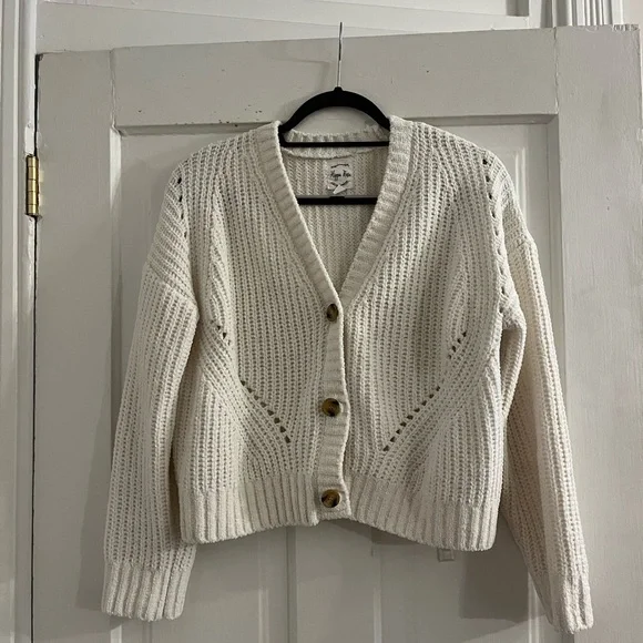 Hippie Rose Cream Button-Up Cardigan - Picture 2 of 3